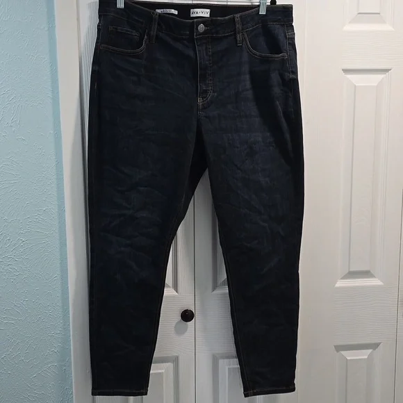 Ava & Viv High Rise Skinny Jeans - Picture 3 of 11